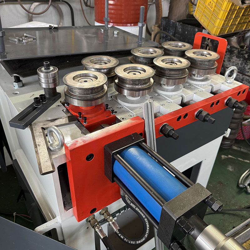 40滚圆机七滚轮液压卷圆机